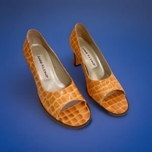 New Stunning Anne Klein Size 7 Chunky Heels Animal Print Yellow Giraffe Boho